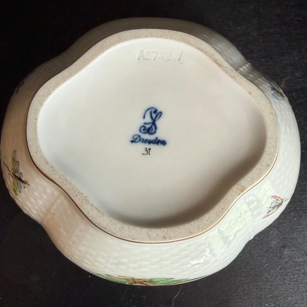 Schumann Dresden Porcelain Bird & Butterfly Basketweave Bowl A5742 31 Gold Rim